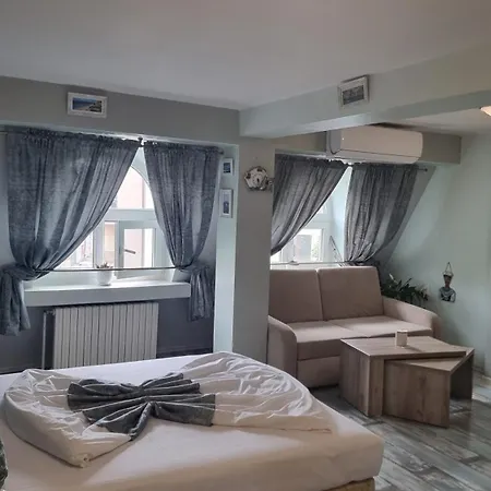 Jeweller Hotel