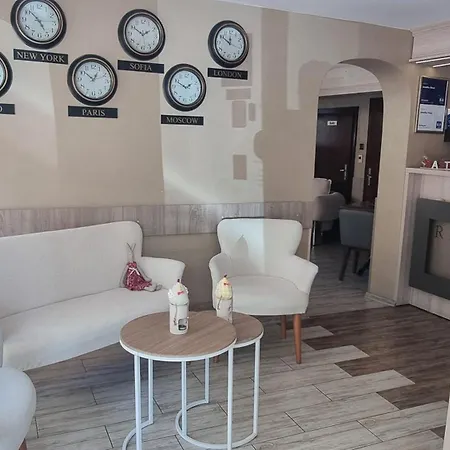 Jeweller Hotel